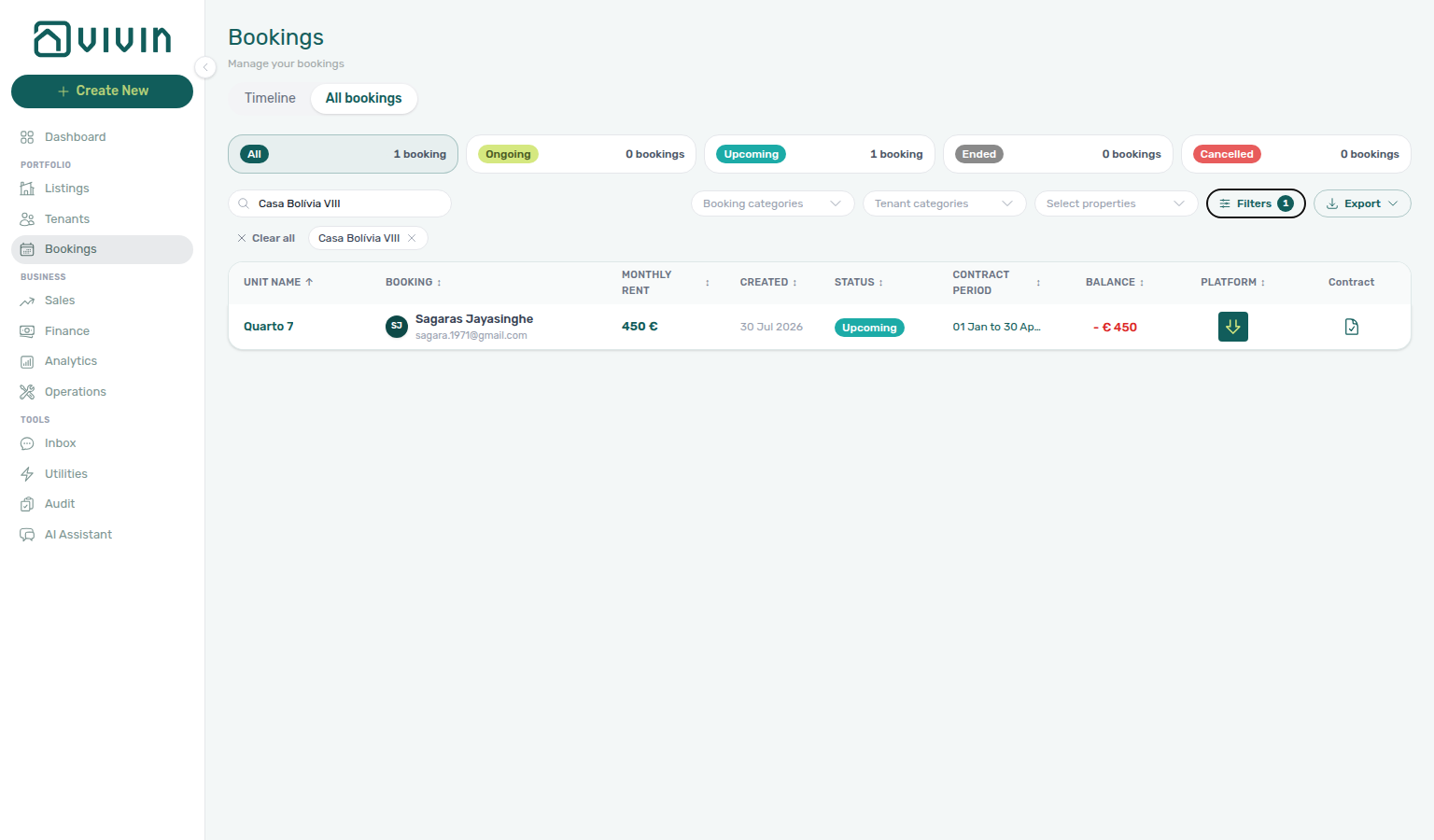Bookings list — Casa Bolívia VIII after Contract status Signed, one stay with a teal Contract check
