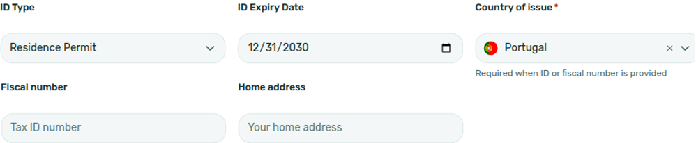 Tenant Portal — Country of issue required with empty Fiscal number and Home address